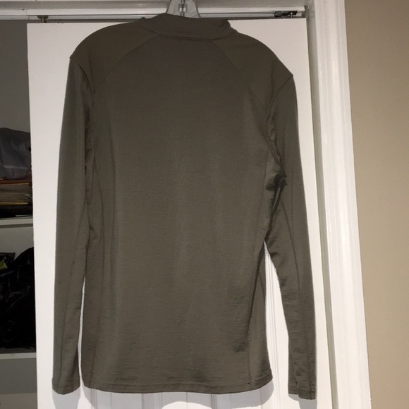 KUHL WOOL SWEATER size M - Picture 3 of 3